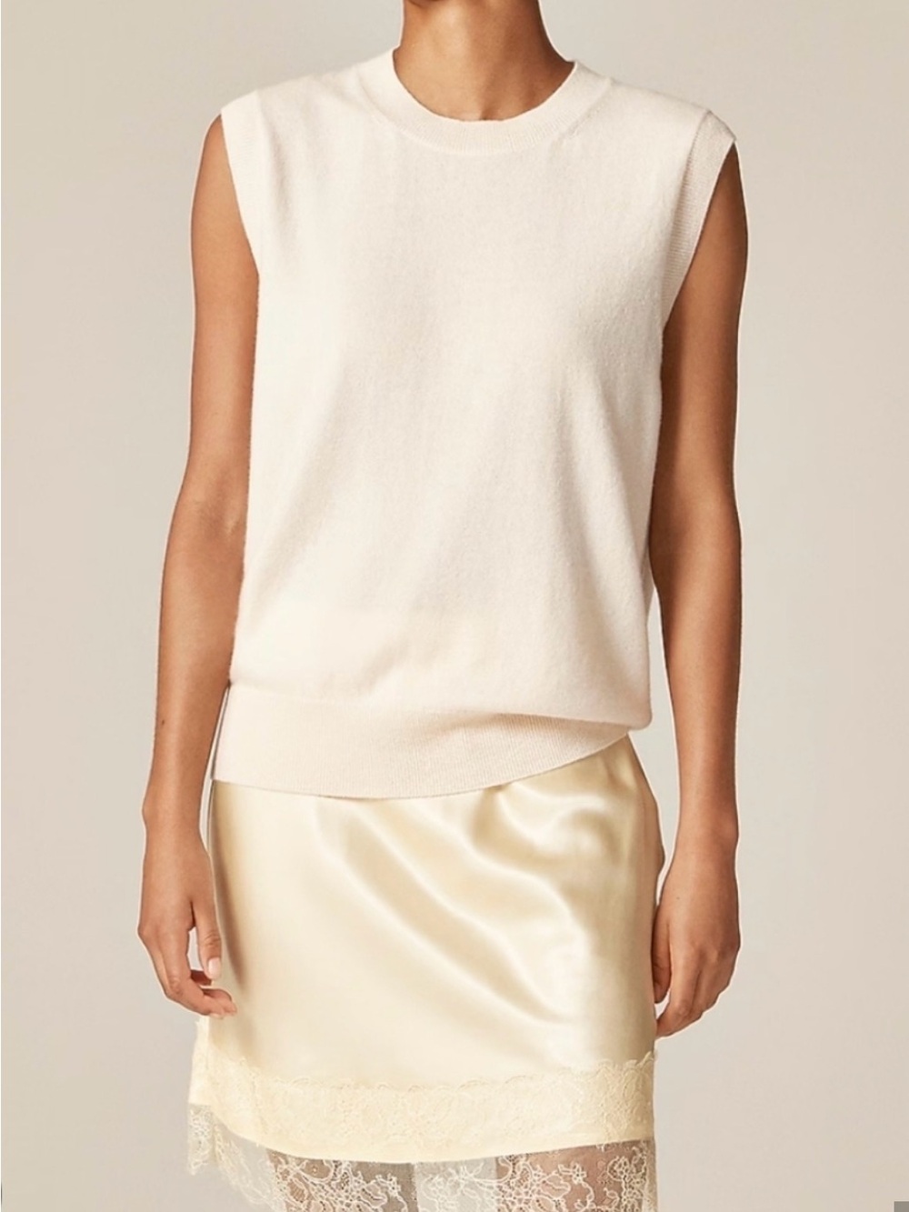 J CREW Cashmere relaxed sweater-vest CM660